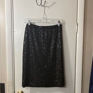 Chic Black Sequin Pencil Skirt